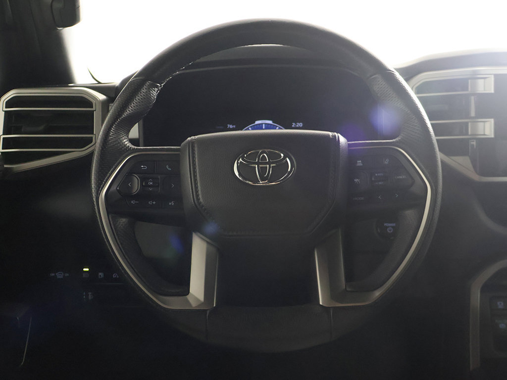 Used 2025 Toyota Sequoia SR5 AWD/4WD image 41
