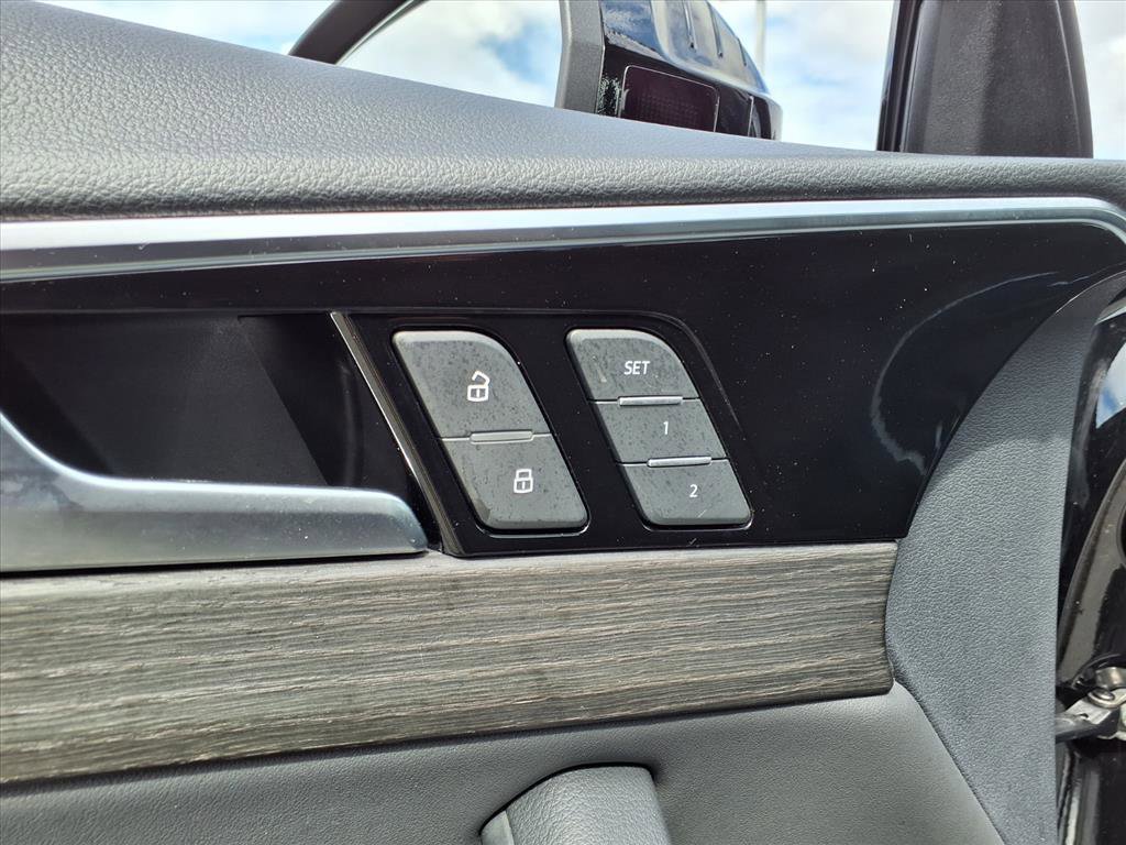 Used 2021 Audi A4 2.0T Premium image 9