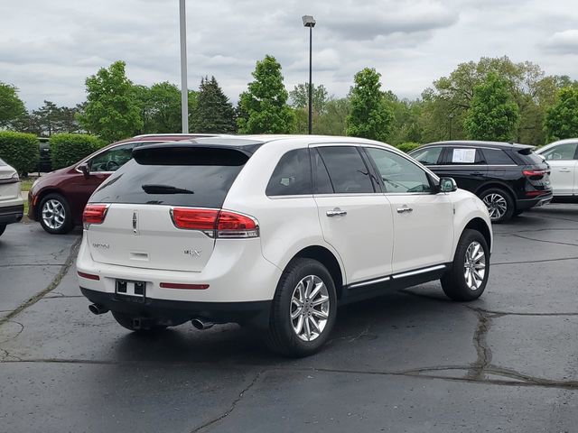Used 2015 Lincoln MKX FWD w/ Equipment Group 101A image 4
