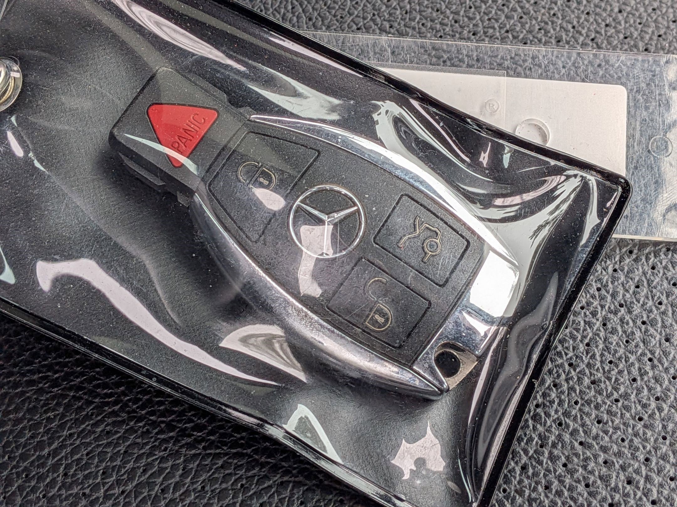 Used 2013 Mercedes-Benz E 350 4MATIC Sedan image 39