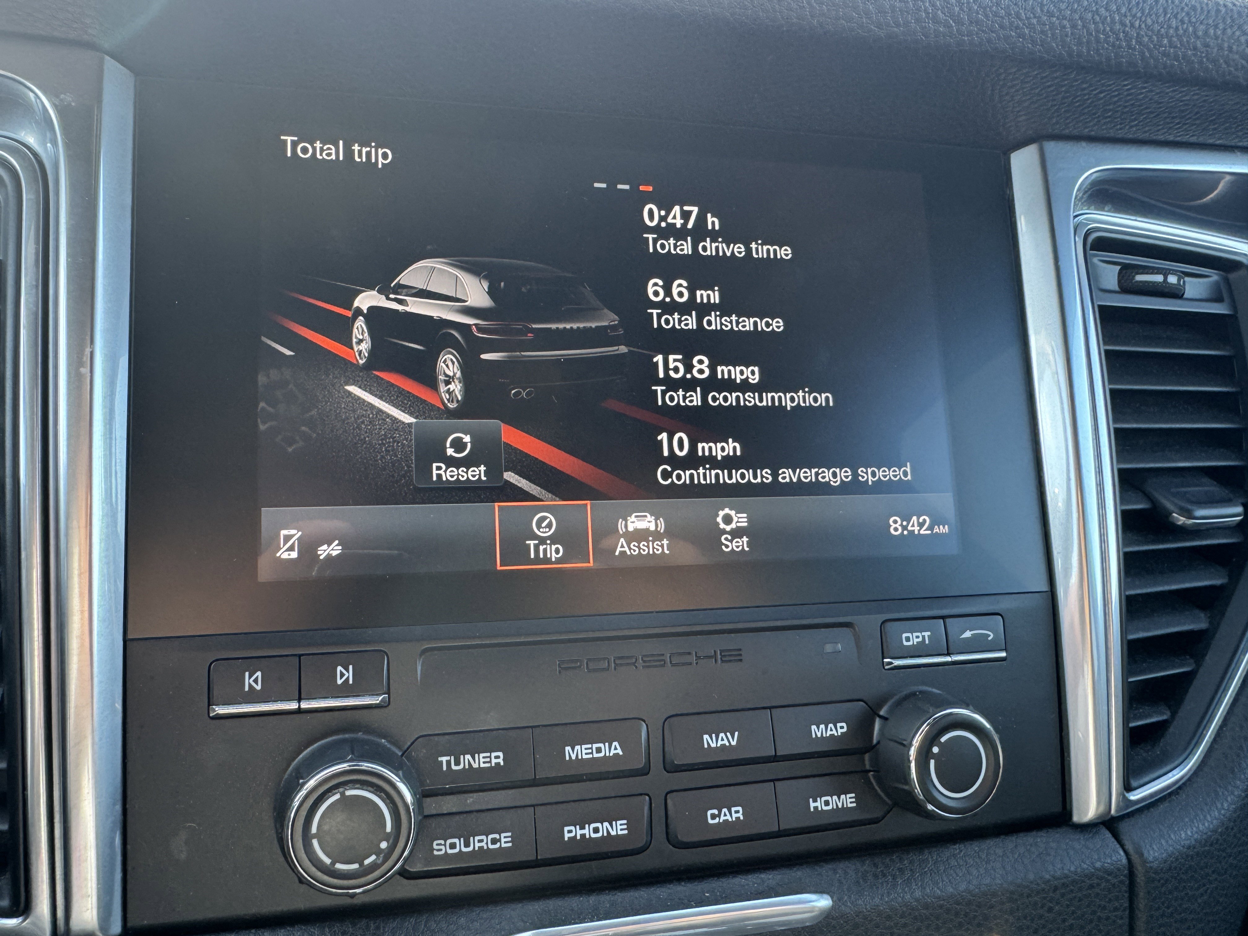 Used 2017 Porsche Macan AWD/4WD image 26