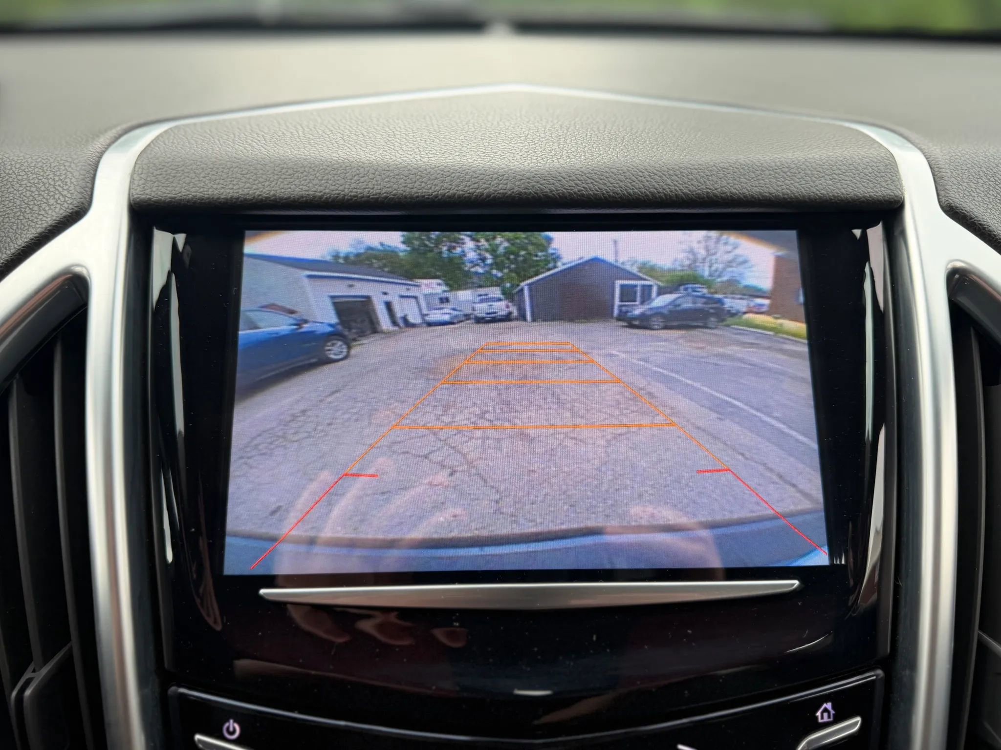 Used 2015 Cadillac SRX Luxury w/ Driver Awareness Package FWD image 28