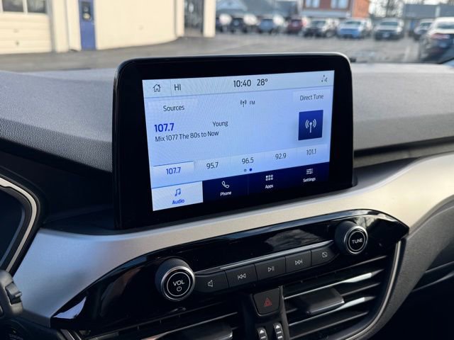 Used 2022 Ford Escape SE w/ SE Sport Appearance Package image 24