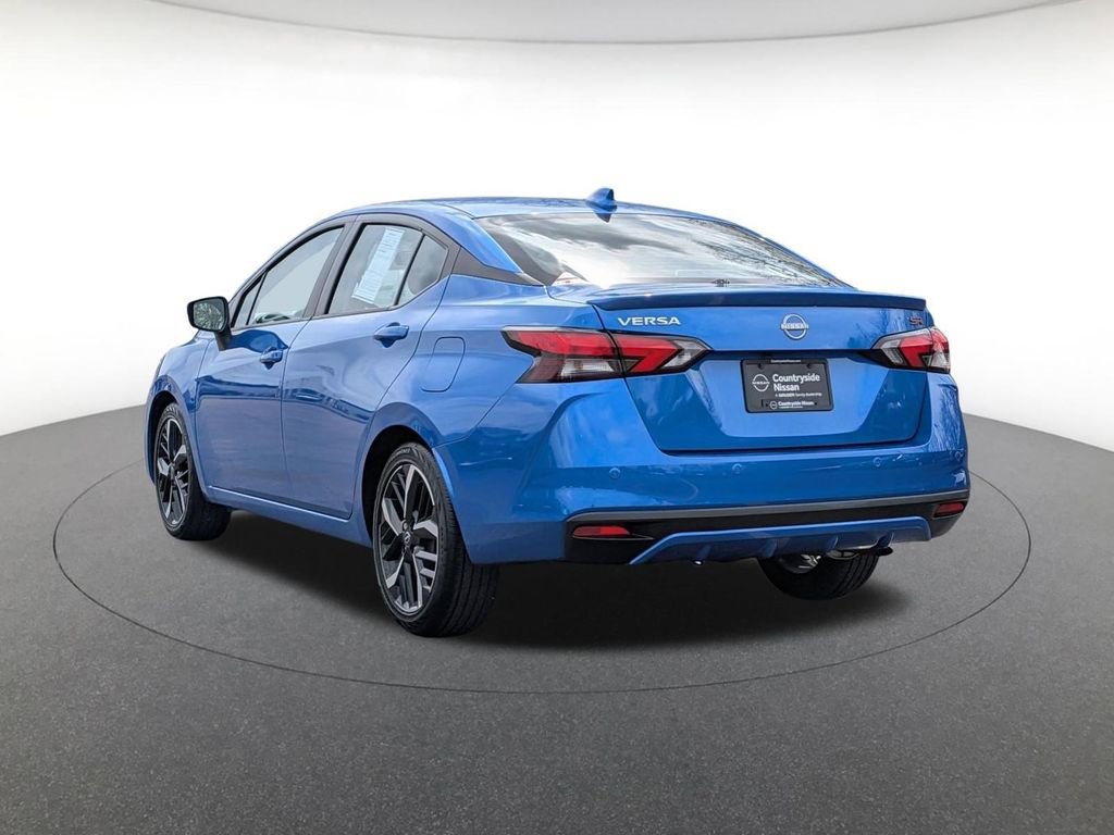 Used 2024 Nissan Versa SR image 7