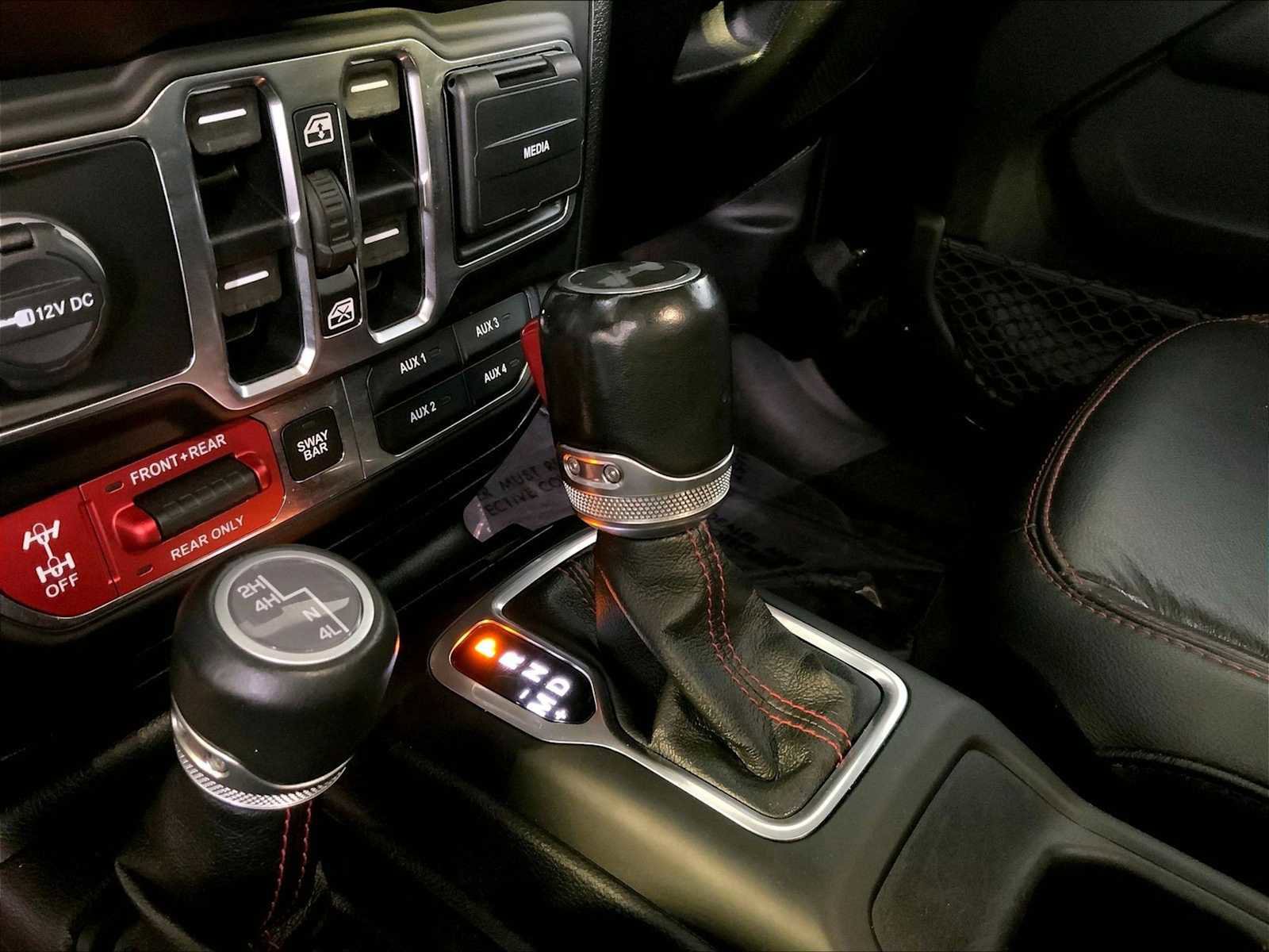 Used 2020 Jeep Wrangler Unlimited Rubicon w/ Dual Top Group image 17