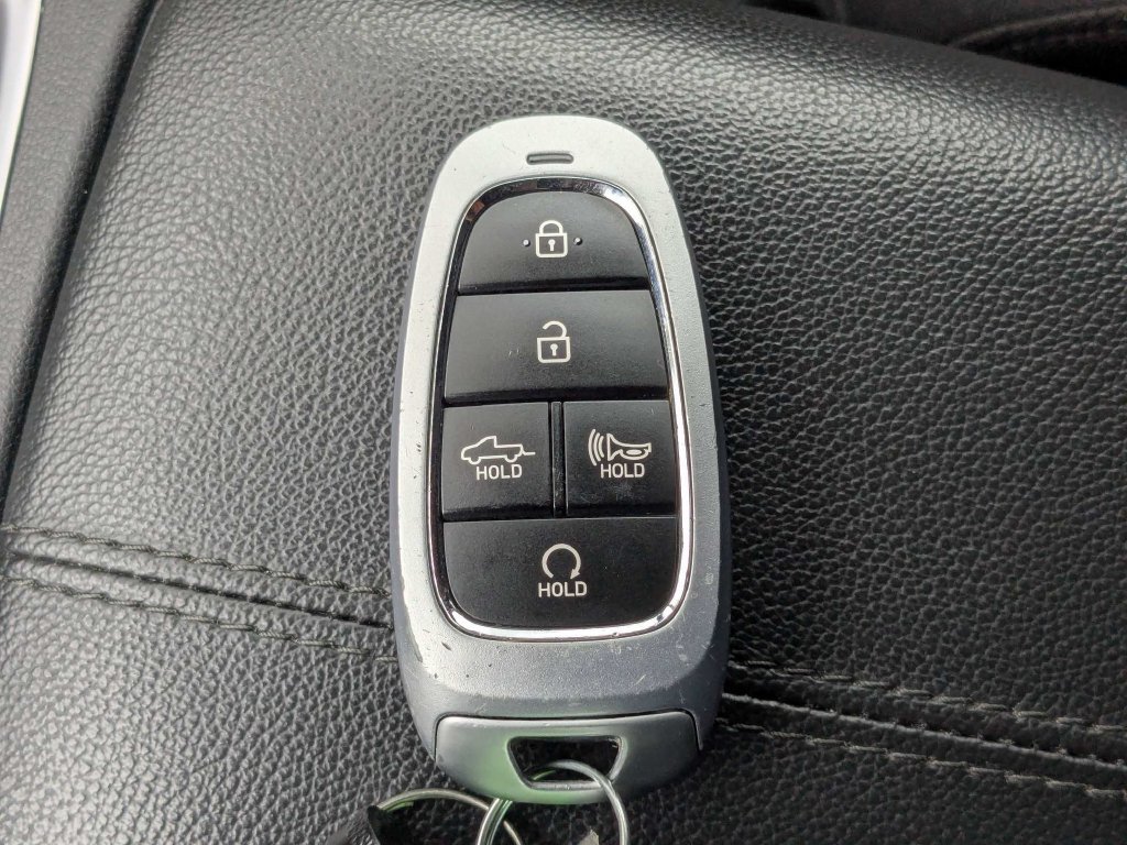 Used 2023 Hyundai Santa Cruz SEL Premium AWD/4WD image 39