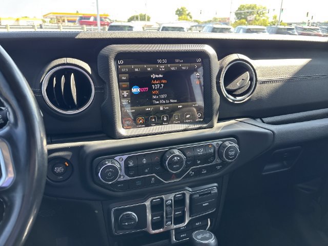 Used 2022 Jeep Wrangler Unlimited Sahara w/ Cold Weather Group AWD/4WD image 23