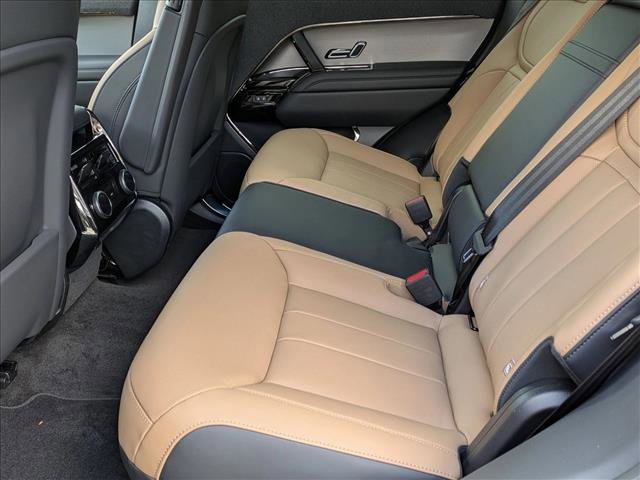 New 2026 Land Rover Range Rover Sport Dynamic SE AWD/4WD image 17