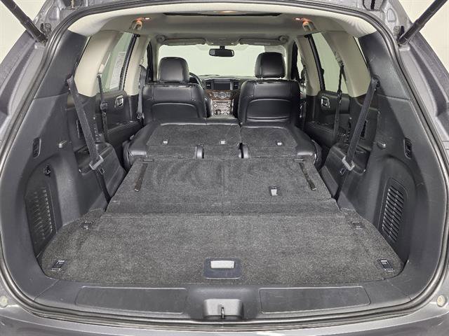 Used 2018 Nissan Pathfinder Platinum AWD/4WD image 24