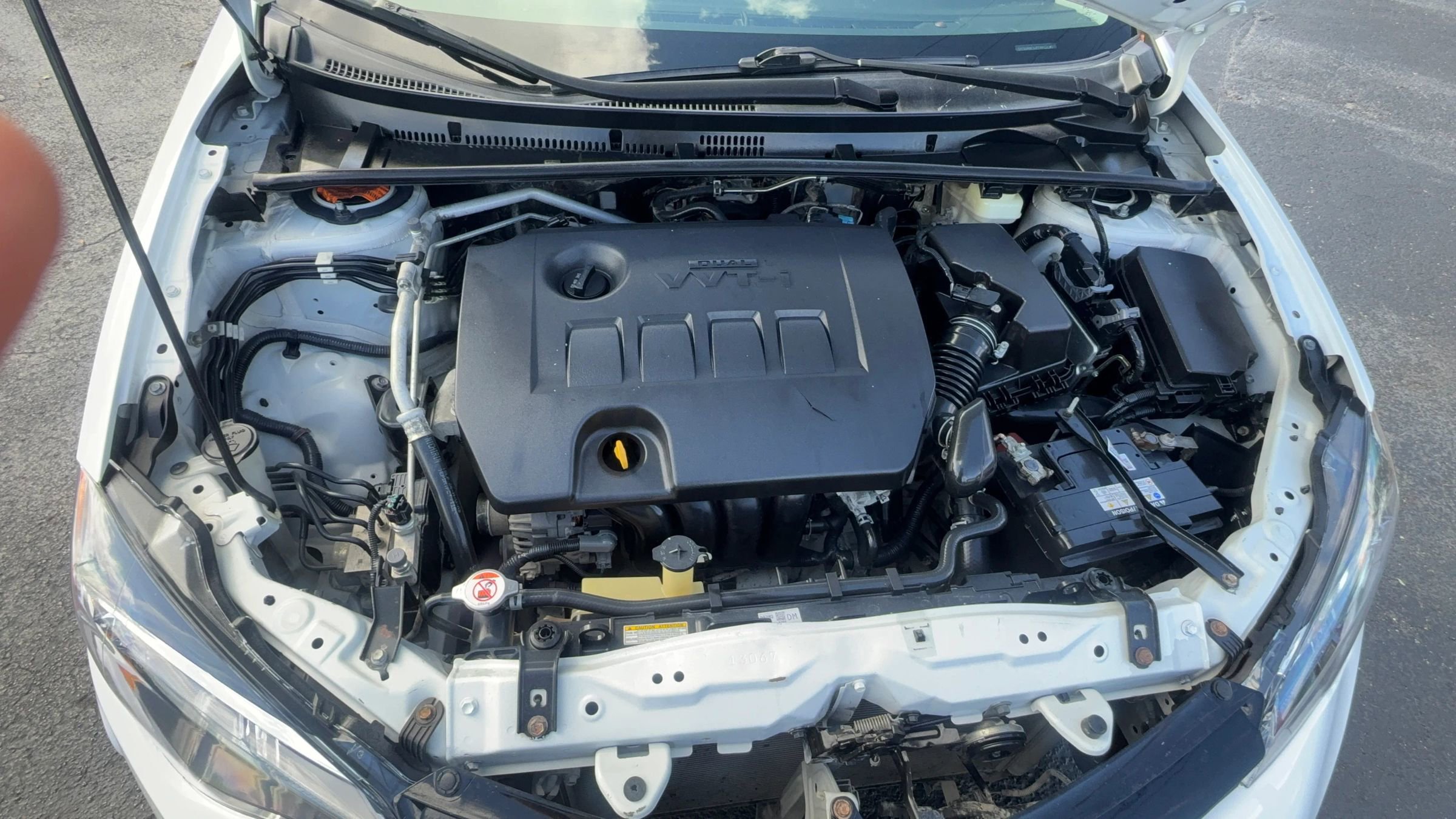 Used 2018 Toyota Corolla LE FWD image 27