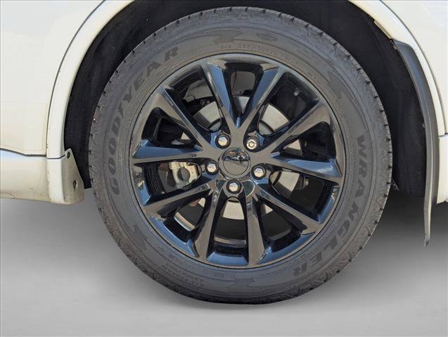 Used 2017 Dodge Durango R/T w/ Technology Group AWD/4WD image 6