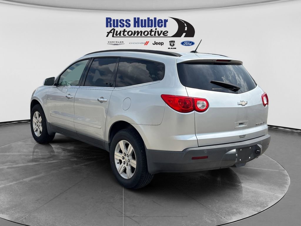 Used 2010 Chevrolet Traverse LT FWD image 3