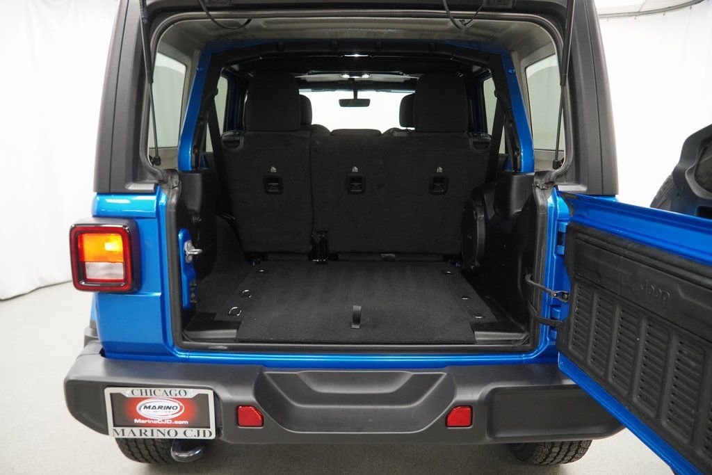 Certified 2022 Jeep Wrangler Unlimited Sahara w/ Cold Weather Group image 47