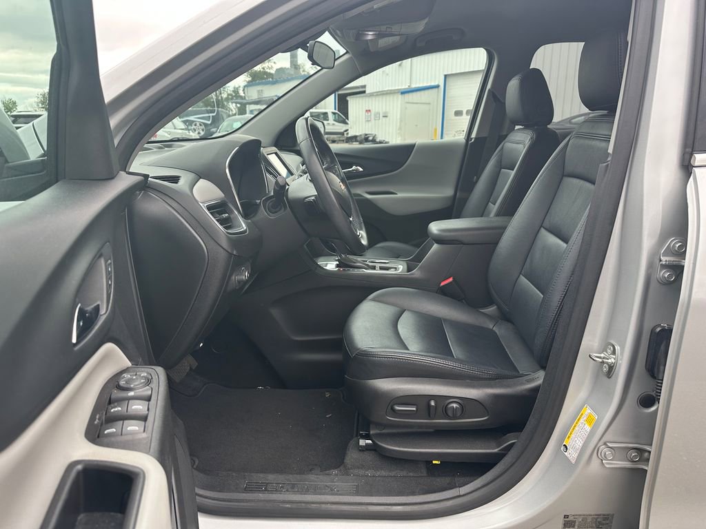 Used 2019 Chevrolet Equinox LT AWD/4WD image 14