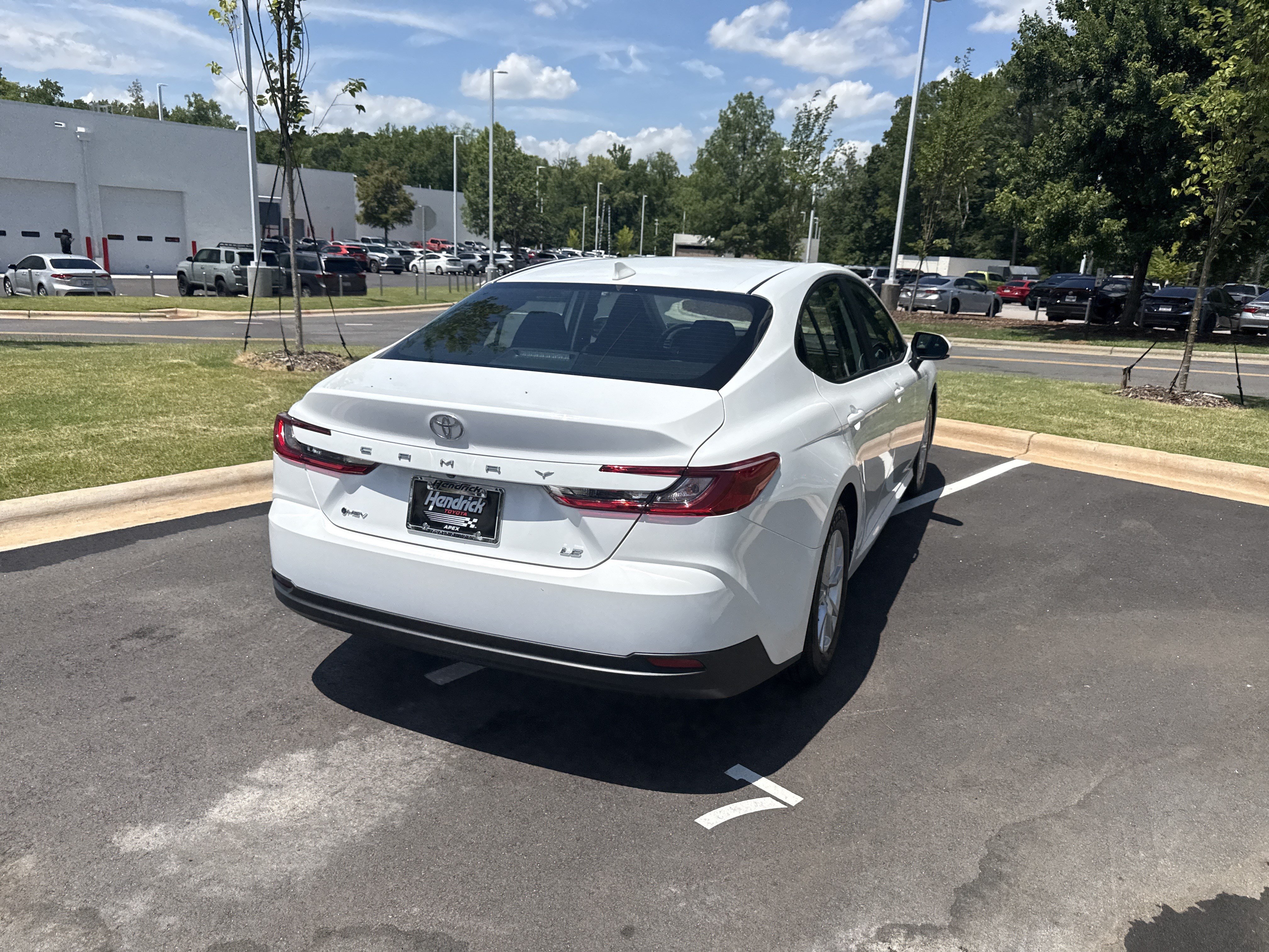 Used 2026 Toyota Camry LE w/ Convenience Package FWD image 10