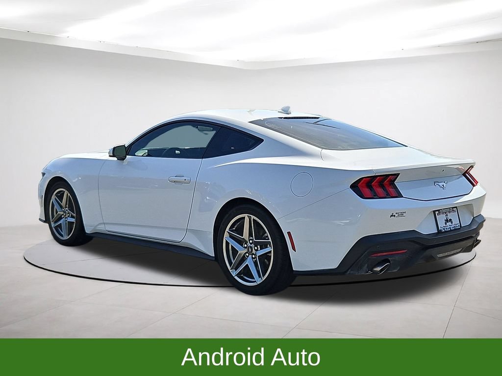 Used 2024 Ford Mustang Coupe RWD image 5