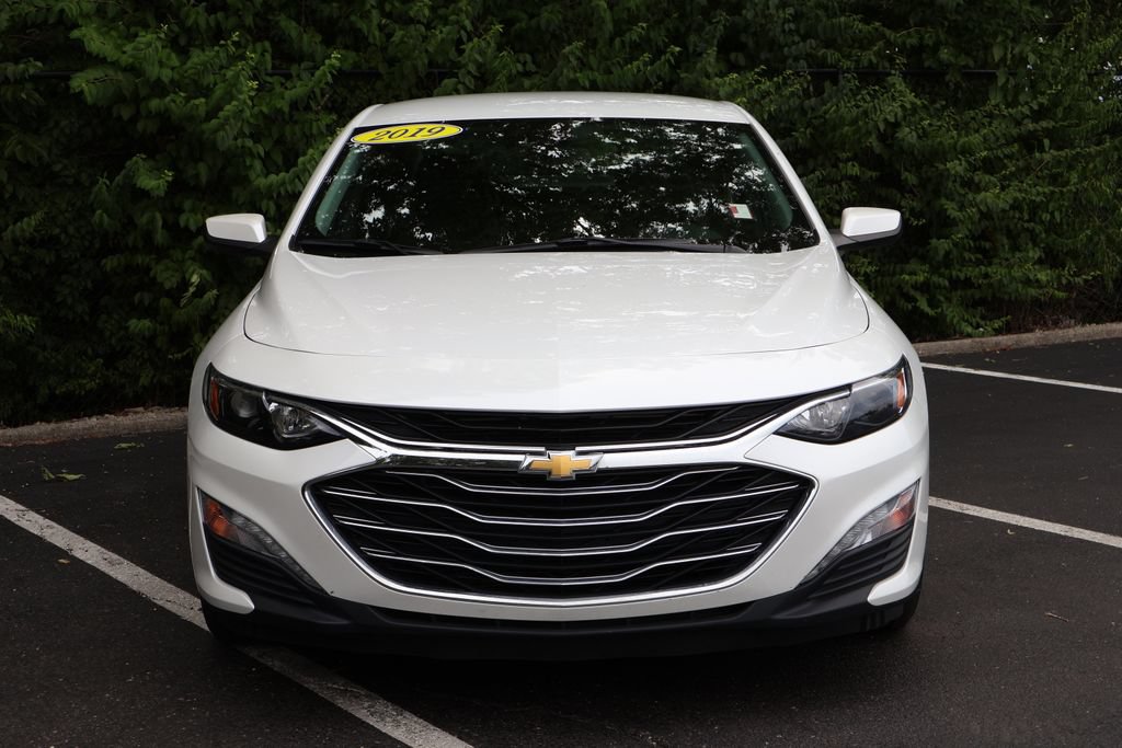 Used 2019 Chevrolet Malibu LT w/ Driver Confidence Package II FWD image 2
