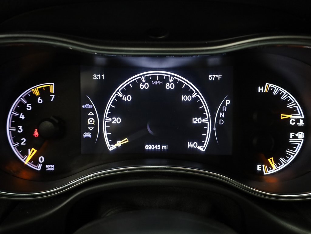 Used 2018 Jeep Grand Cherokee Limited w/ Luxury Group II image 19