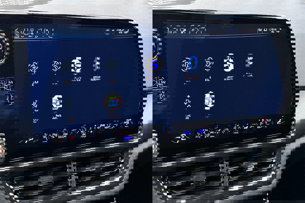 New 2026 Chevrolet Equinox EV RS image 18