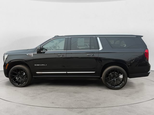 Used 2026 GMC Yukon XL Denali w/ Sun & Power Step Package AWD/4WD image 8