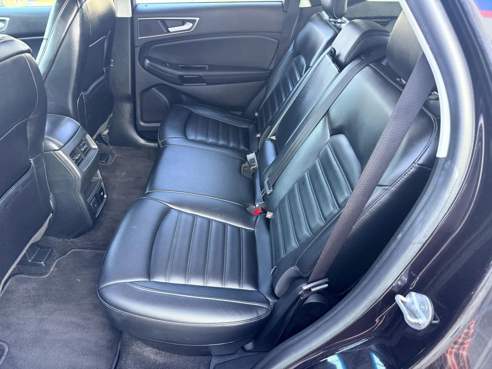 Used 2019 Ford Edge SEL w/ Equipment Group 201A image 16