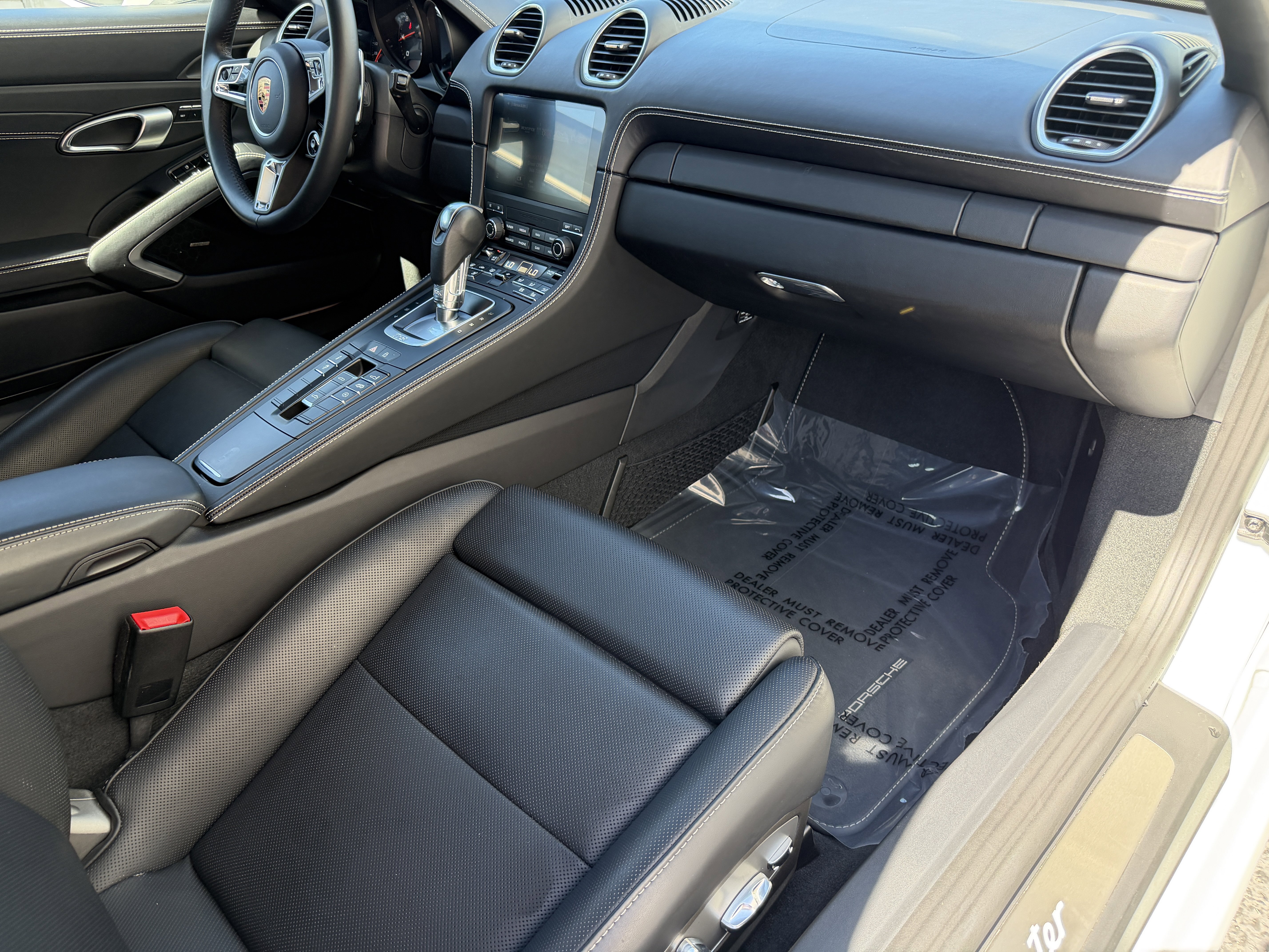 Used 2024 Porsche 718 Boxster image 15