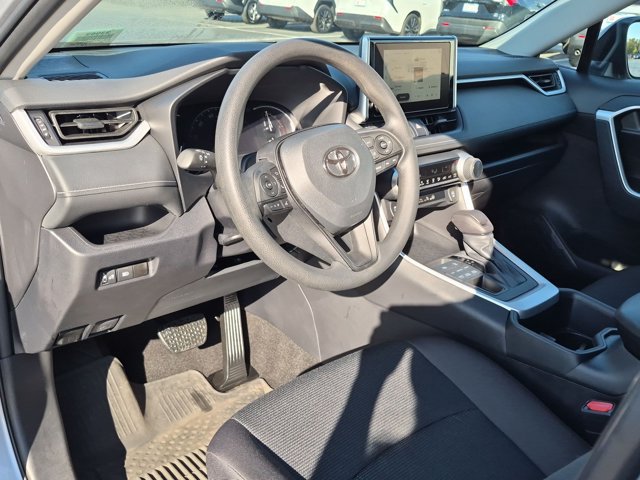 Certified 2024 Toyota RAV4 LE AWD/4WD image 4