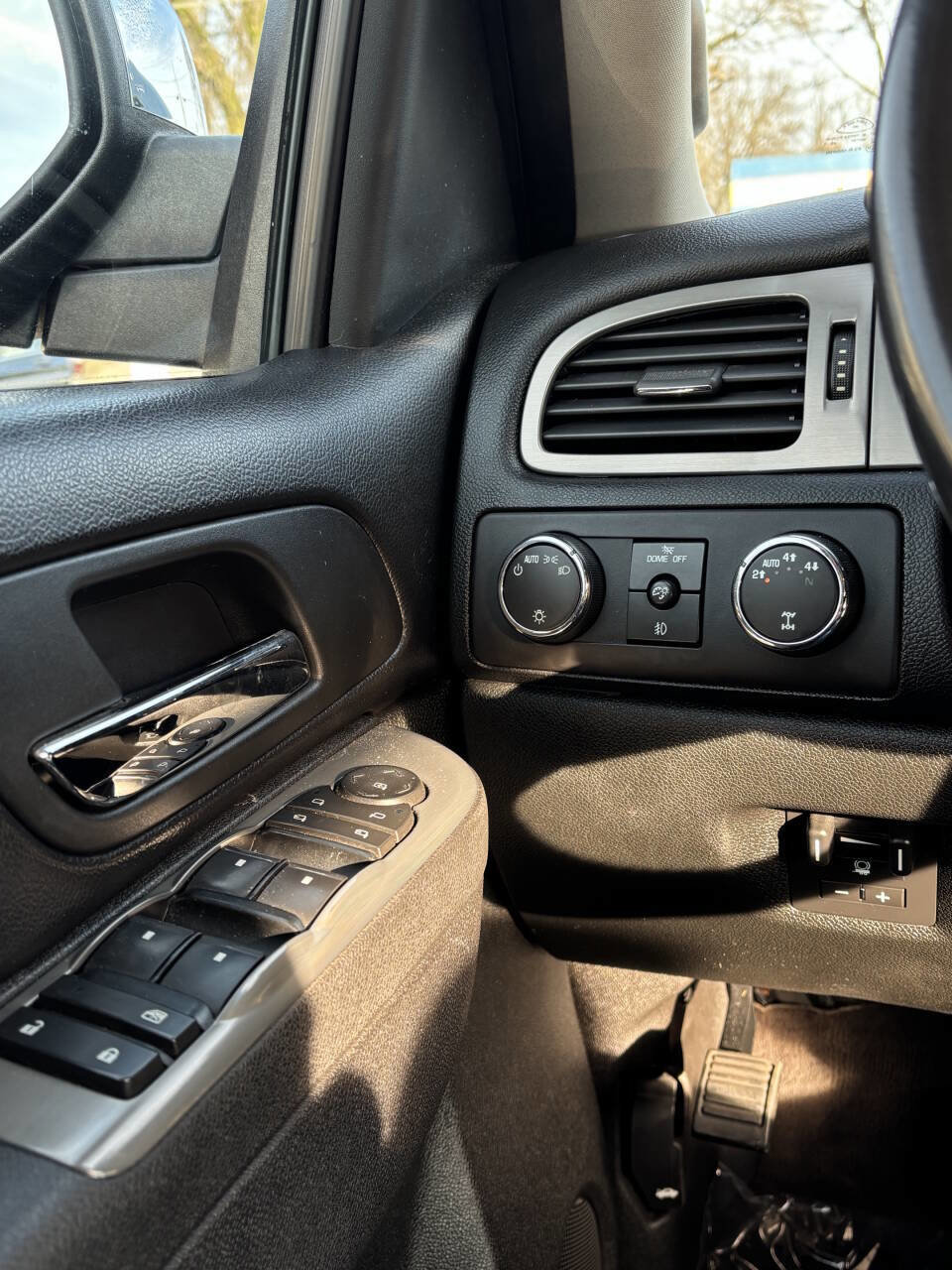 Used 2010 GMC Sierra 1500 SLE image 20