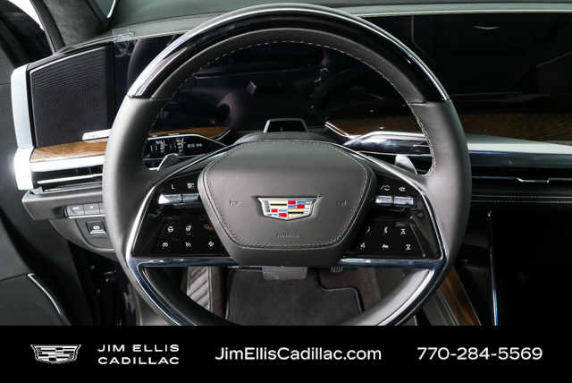 Used 2026 Cadillac Escalade ESV Platinum Sport AWD/4WD image 9