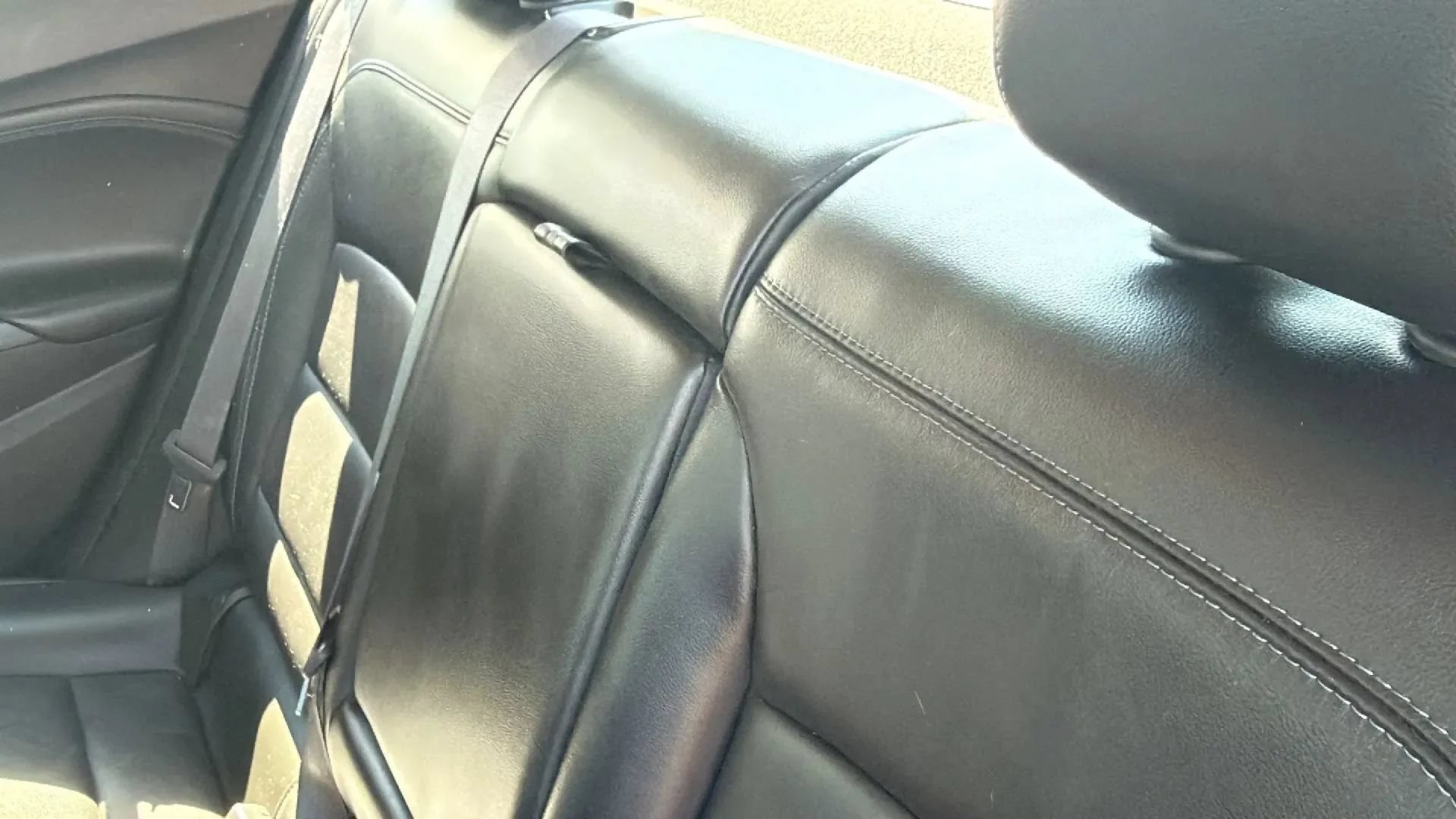 Used 2017 Chevrolet Cruze Premier FWD image 19