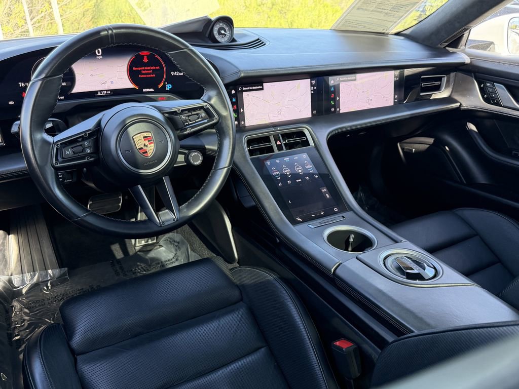 Used 2020 Porsche Taycan Turbo image 31
