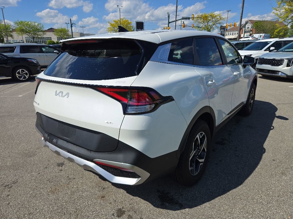 Certified 2023 Kia Sportage LX AWD/4WD image 3