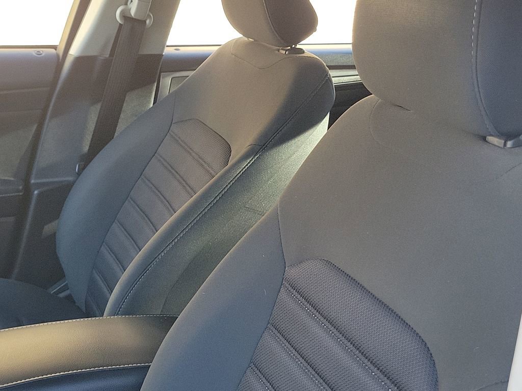 Used 2019 Ford Fusion SE image 19