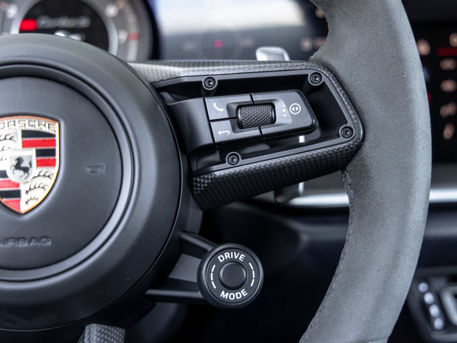Certified 2025 Porsche 911 Turbo S AWD/4WD image 33
