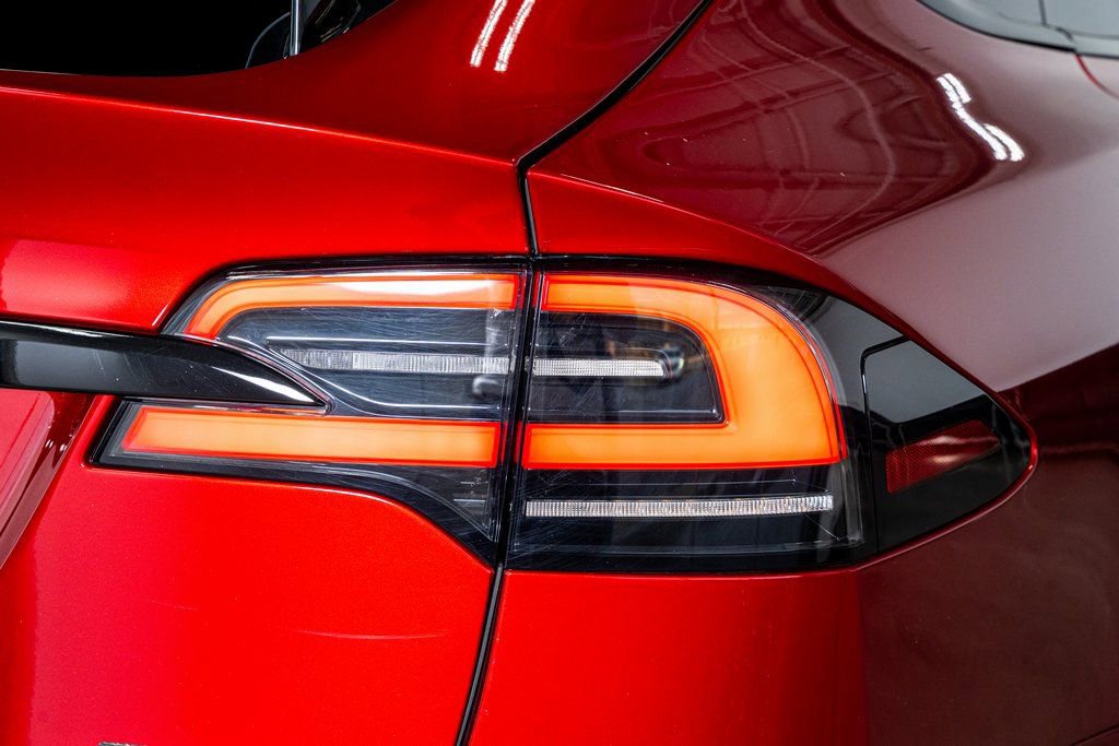 Used 2024 Tesla Model X image 29