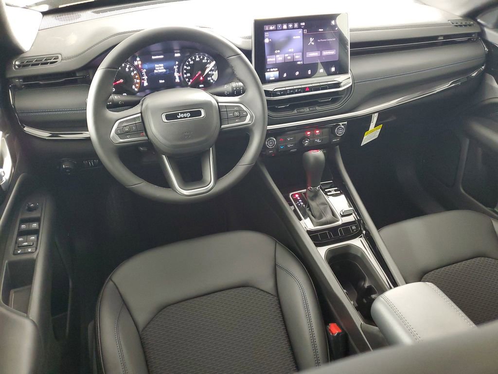 New 2026 Jeep Compass Latitude image 15