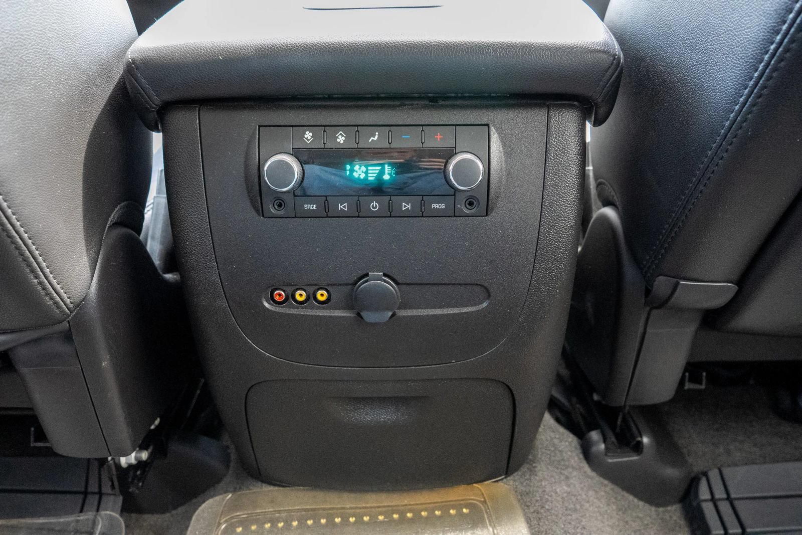 Used 2013 Chevrolet Tahoe LT w/ Texas Edition RWD image 18
