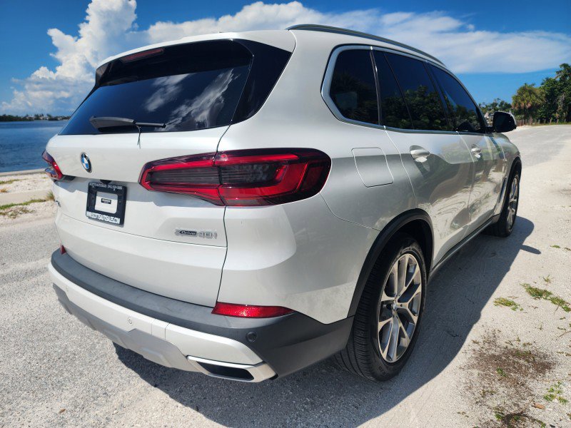 Used 2019 BMW X5 xDrive40i w/ Premium Package 2 image 5