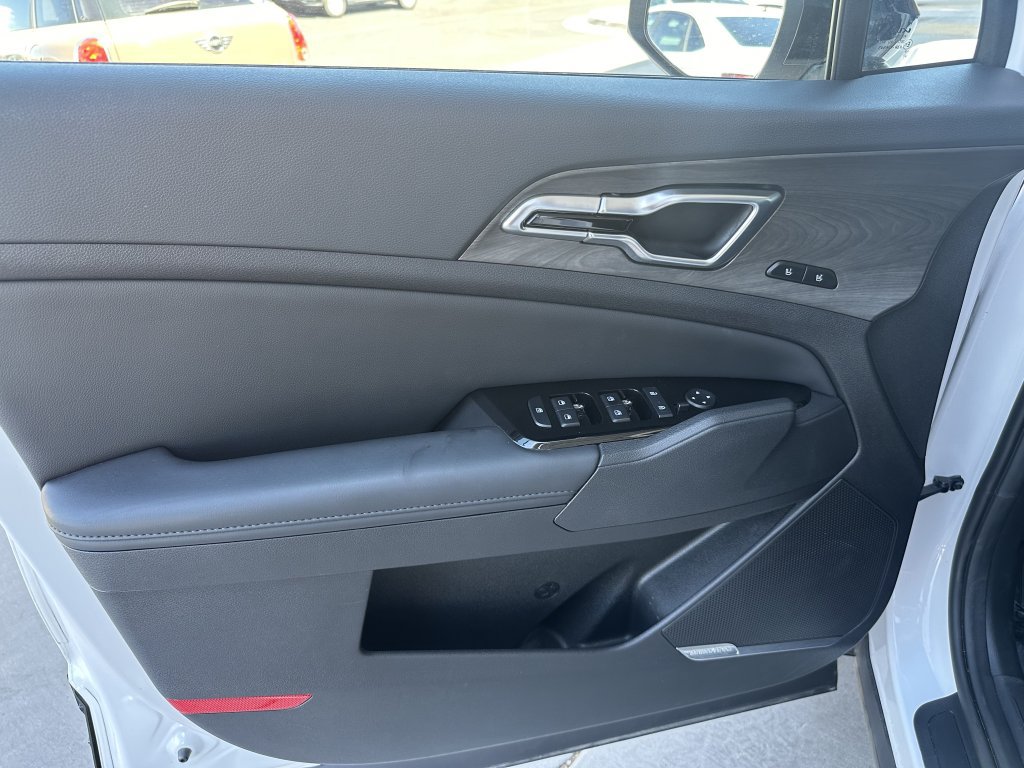 Used 2023 Kia Sportage X-Pro AWD/4WD image 14