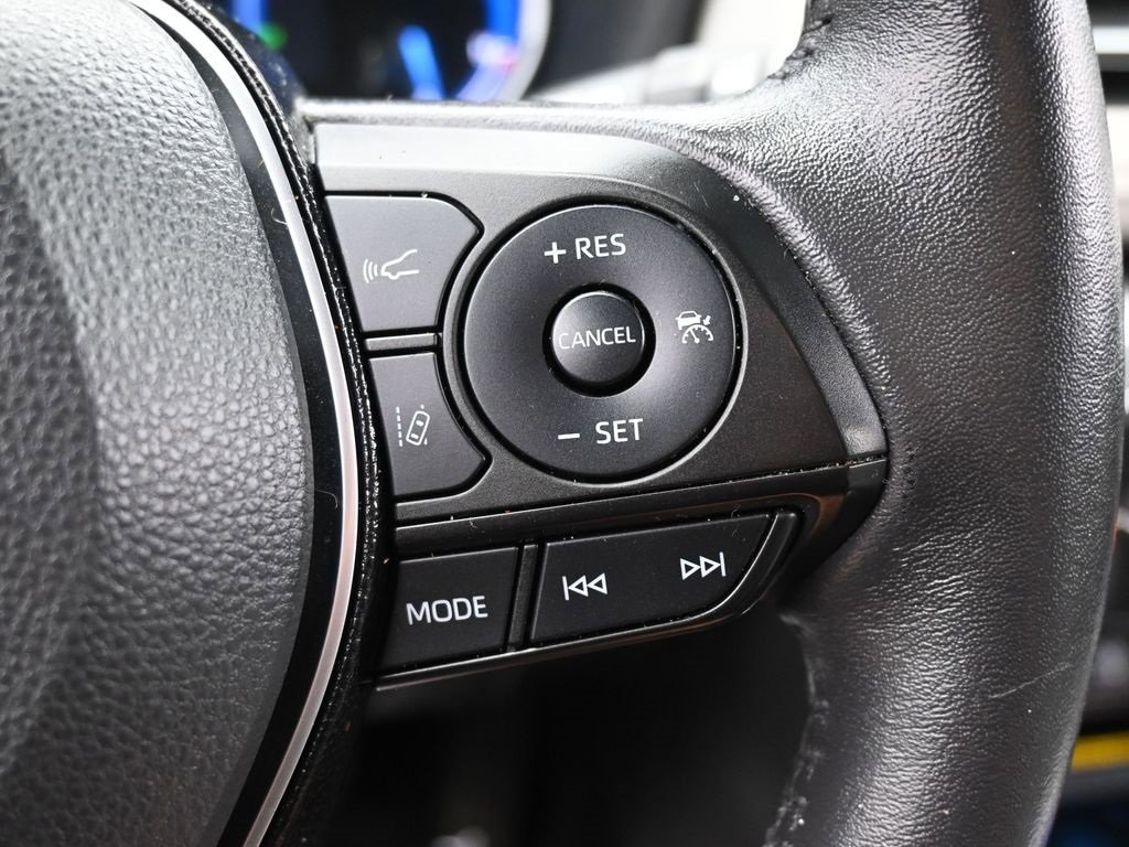 Used 2021 Toyota RAV4 Limited image 23