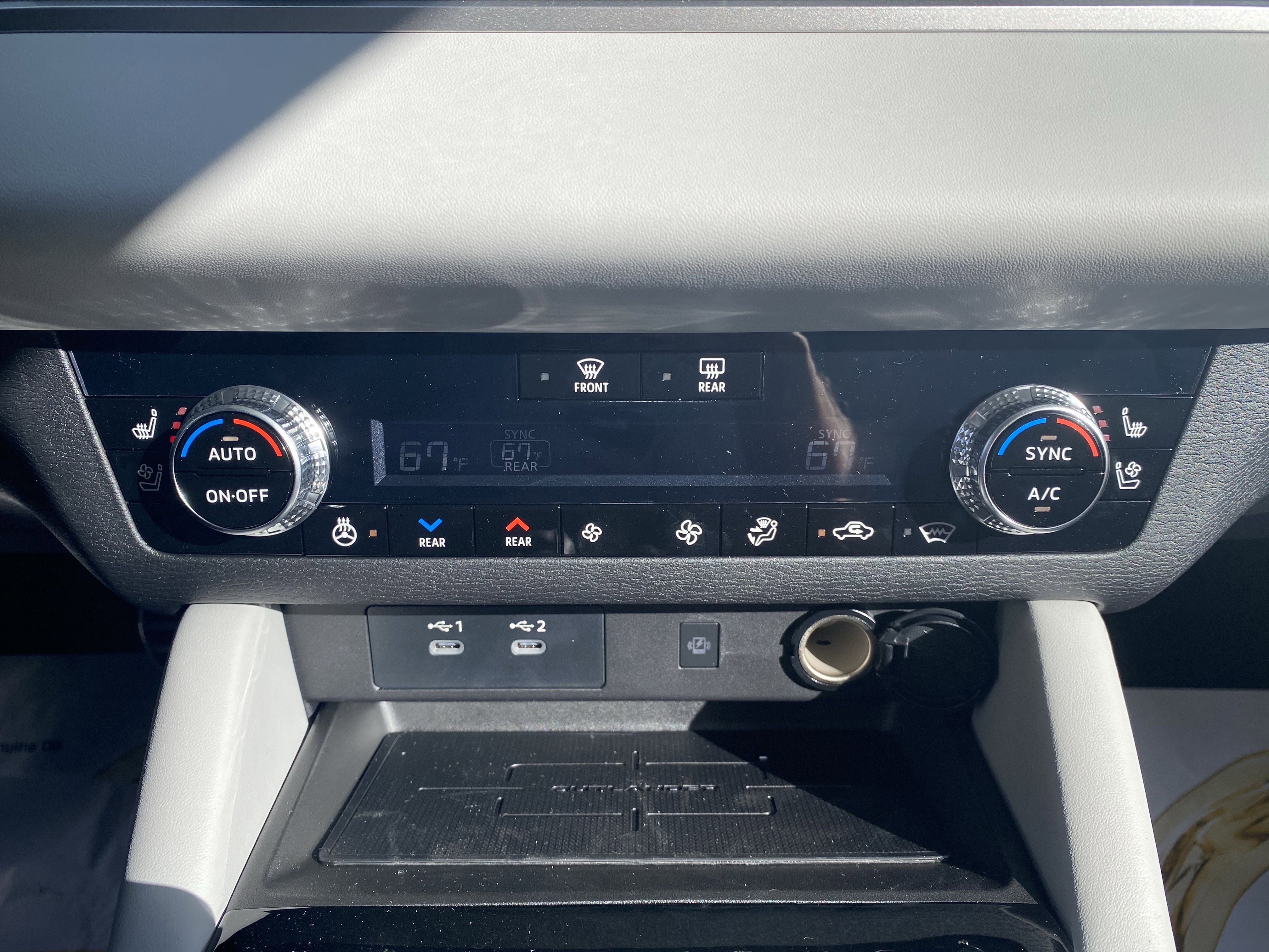 New 2025 Mitsubishi Outlander AWD image 17