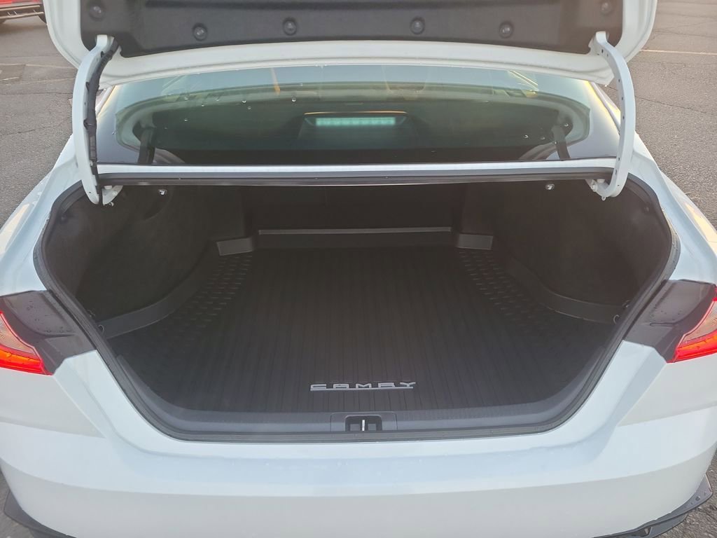 New 2026 Toyota Camry Hybrid w/ Multimedia Upgrade Package image 24