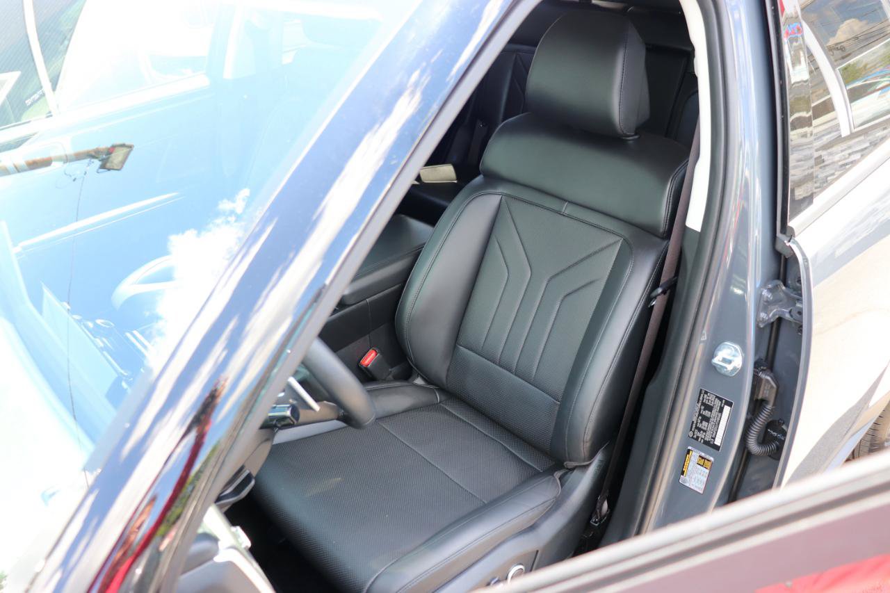 Used 2026 Hyundai Santa Fe SEL AWD/4WD image 11