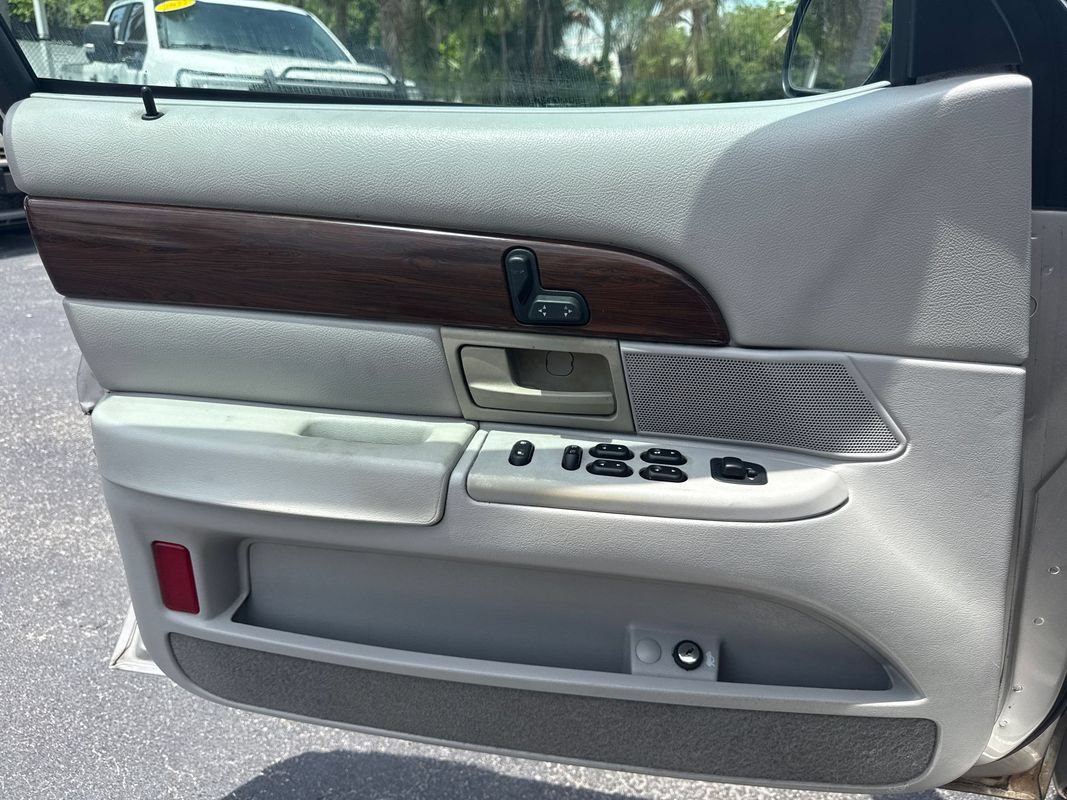 Used 2003 Mercury Grand Marquis LS RWD image 5