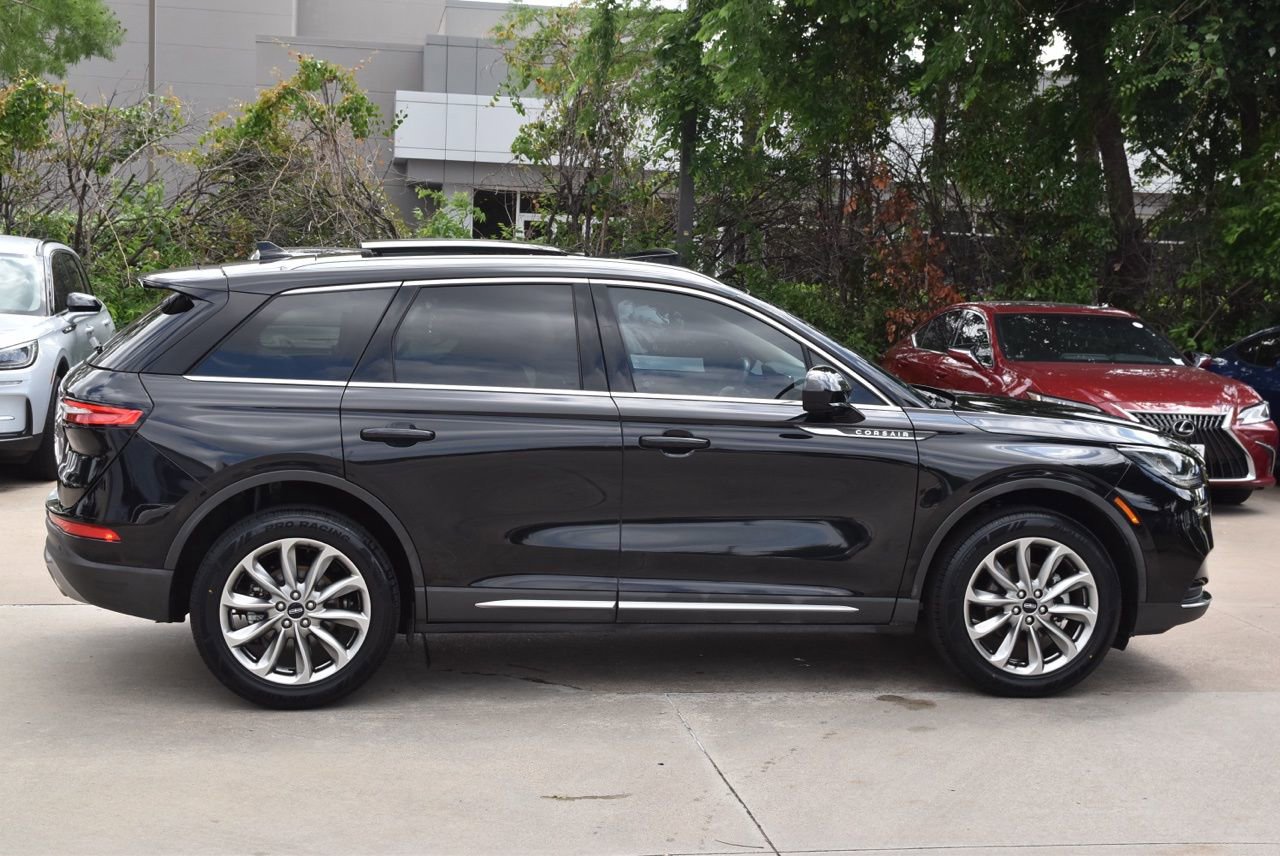 Used 2022 Lincoln Corsair FWD w/ Premium Package image 6