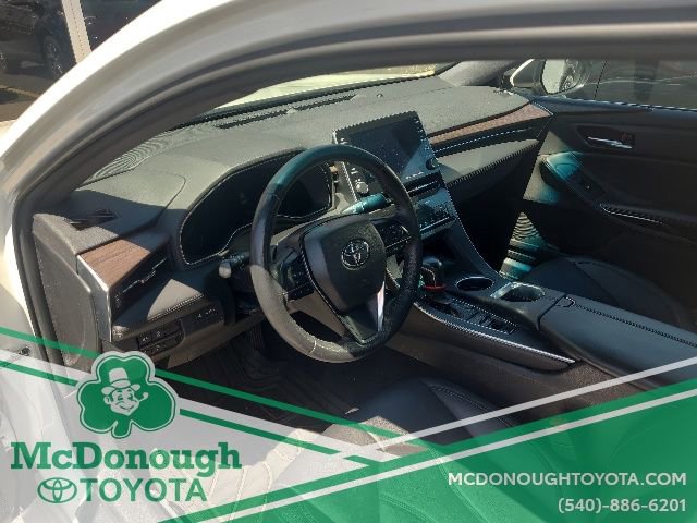 Used 2022 Toyota Avalon XLE FWD image 9
