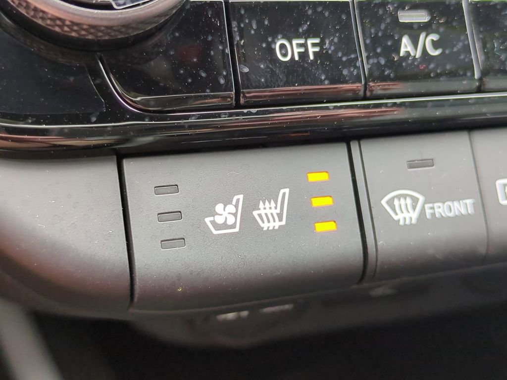 New 2026 Hyundai Elantra Limited image 27