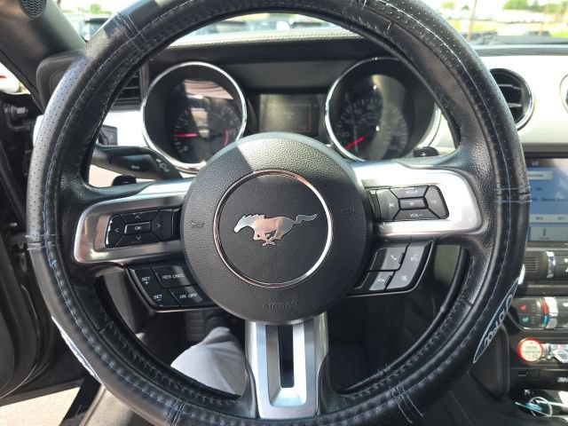 Used 2016 Ford Mustang Premium RWD image 15