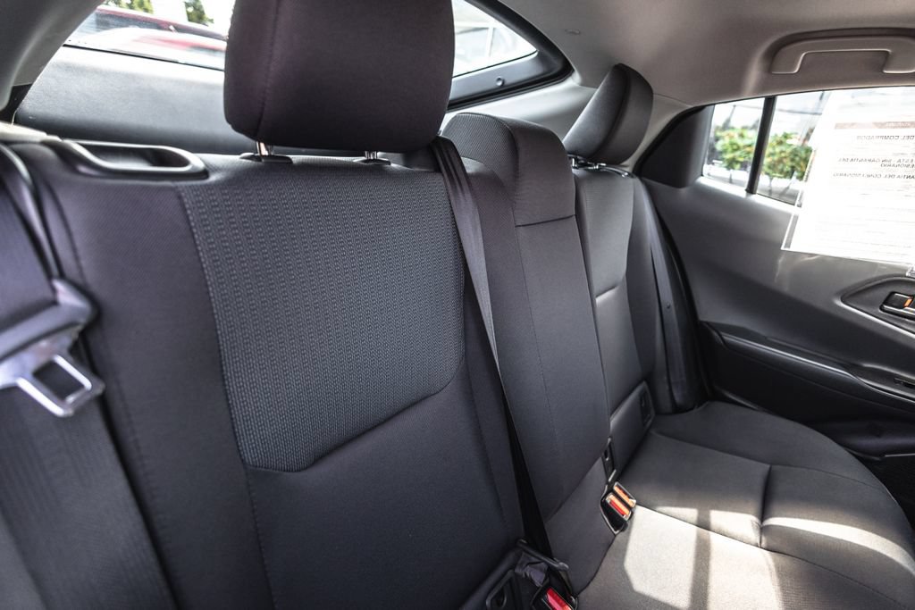 Used 2025 Toyota Prius LE FWD image 25
