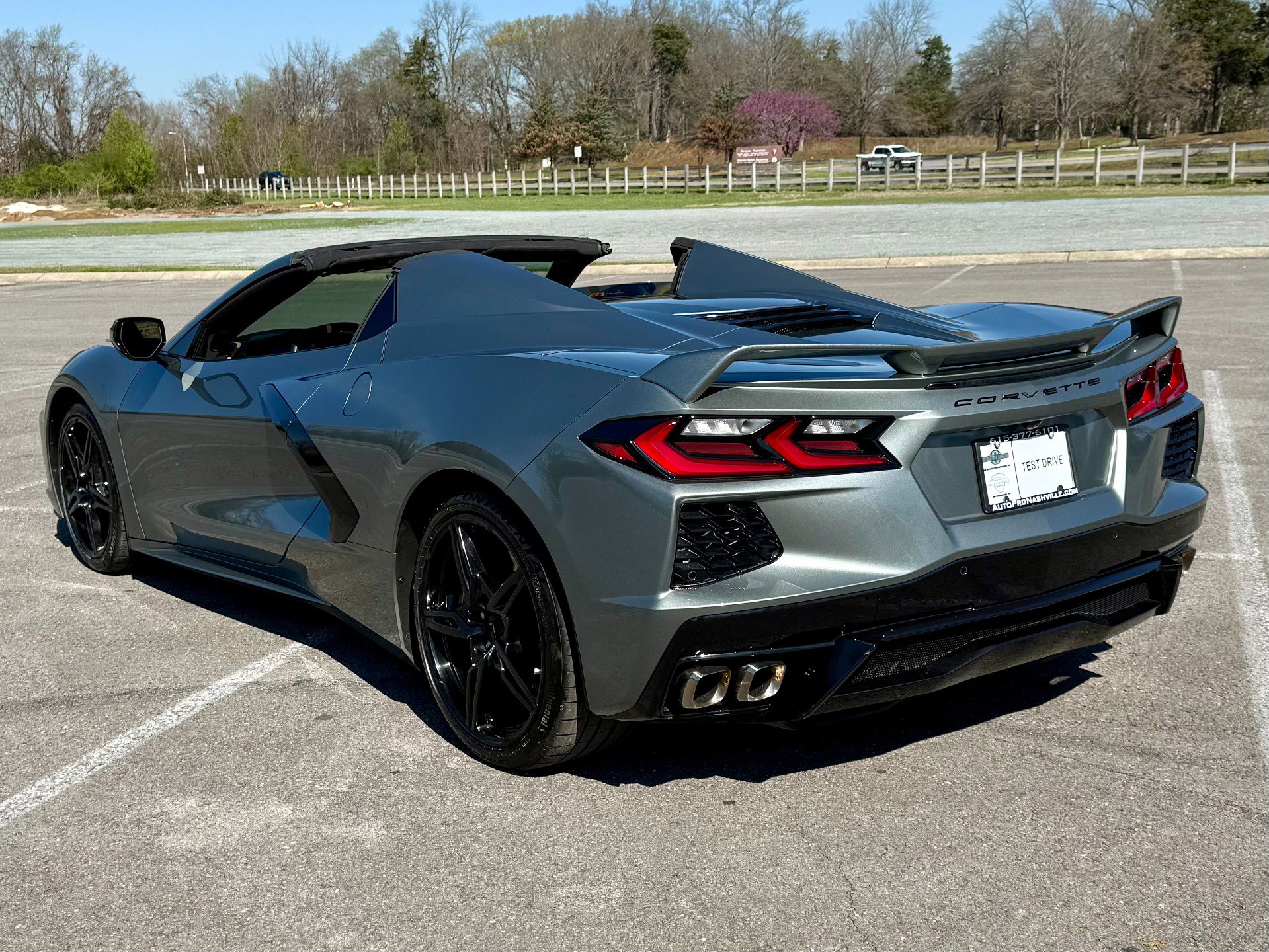 Used 2023 Chevrolet Corvette Stingray Premium Conv w/ Z51 Performance Package RWD image 4